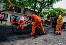 El municipio informó el trabajo de bacheo en calles de Paraná