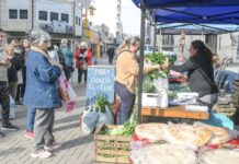 La Feria en tu Barrio estuvo en la Plaza Alvear