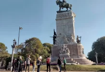 Realizaron otro recorrido histórico en el monumento a Urquiza