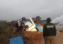 Tragedia en Ruta 14: volcó un camión con químicos y murió el conductor