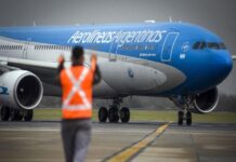 El gobierno anunció que Aerolíneas perderá su posición dominante en Aeroparque