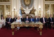 Milei confirmó que en 2025 levantará el cepo y anunció una serie de reformas