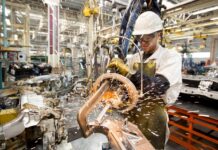 La industria pyme creció 7,3% interanual en diciembre y cerró 2024 con una caída de 9,8%
