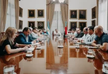Frigerio encabezó la primera reunión de su gabinete del año