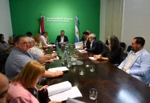 Gremios docentes y el gobierno entrerriano continúan hoy la negociación paritaria