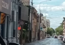 Corte de tránsito en calle La Paz por la rotura de un caño de agua