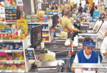 Grandes supermercados anunciaron que no pagarán el aumento de abril a sus empleados