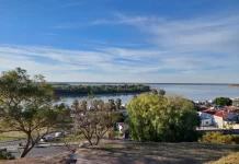 Anuncian un martes con sabor invernal: nubes persistentes y frío que se instala