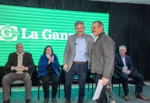 El gobernador entregó certificados de financiamiento por 1.000 millones de pesos a productores
