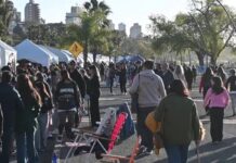Paranaenses y visitantes disfrutaron de la Feria de Emprendedores y Artesanos