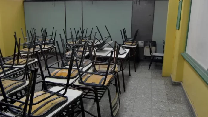 aula-vacia-2.png