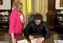 Milei firmó el DNU que traspasó las competencias entre ministerios y reordenó el Gobierno