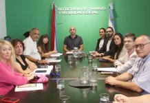 Se retoma la discusión paritaria: el gobierno busca revertir el rechazo de los gremios