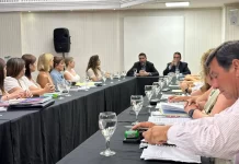 El nuevo presidente del CGE se reunió con directores departamentales de escuelas