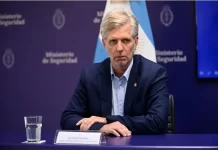 El Gobierno amplió por DNU el presupuesto de la SIDE para cubrir gasto salarial