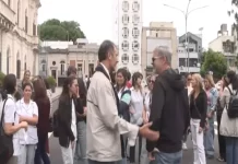 Profesionales de Salud protestaron en Casa de Gobierno contra cambios a la ley de asistencia sanitaria