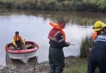 Buscan con buzos y bomberos al hombre desaparecido en aguas de Entre Ríos