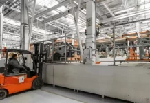 La industria inició 2026 con caída generalizada