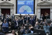 Diputados sancionó la reforma de la Ley de Glaciares por 137 votos a favor y 111 en contra