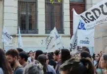 Docentes universitarios entrerrianos inician una semana de paro total