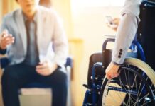 Crecen las críticas al Gobierno por cambios en pensiones por discapacidad