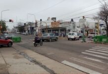 Por obras en la red de agua, restringen el tránsito en avenida Almafuerte